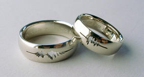 Sound Wave &quot;I Do&quot; Wedding Rings